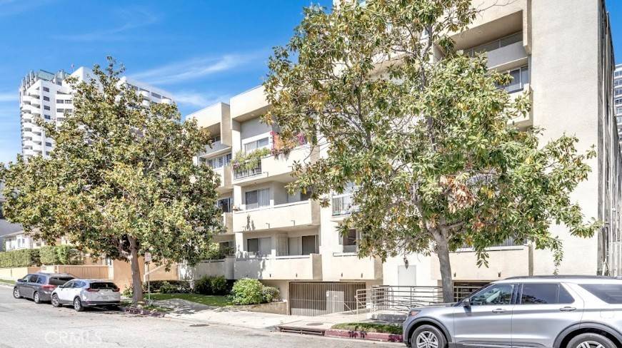 Los Angeles, CA 90024,10511 Ashton AVE #101