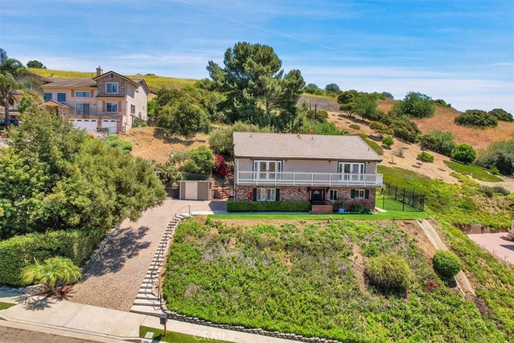 Brea, CA 92823,386 Olinda DR
