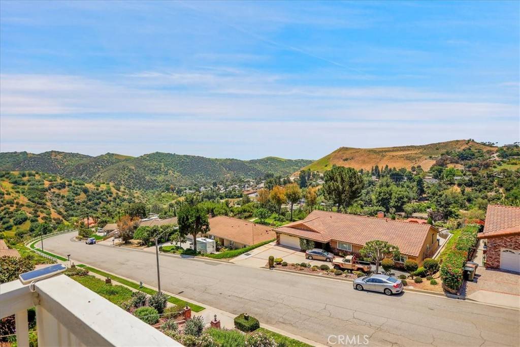 Brea, CA 92823,386 Olinda DR