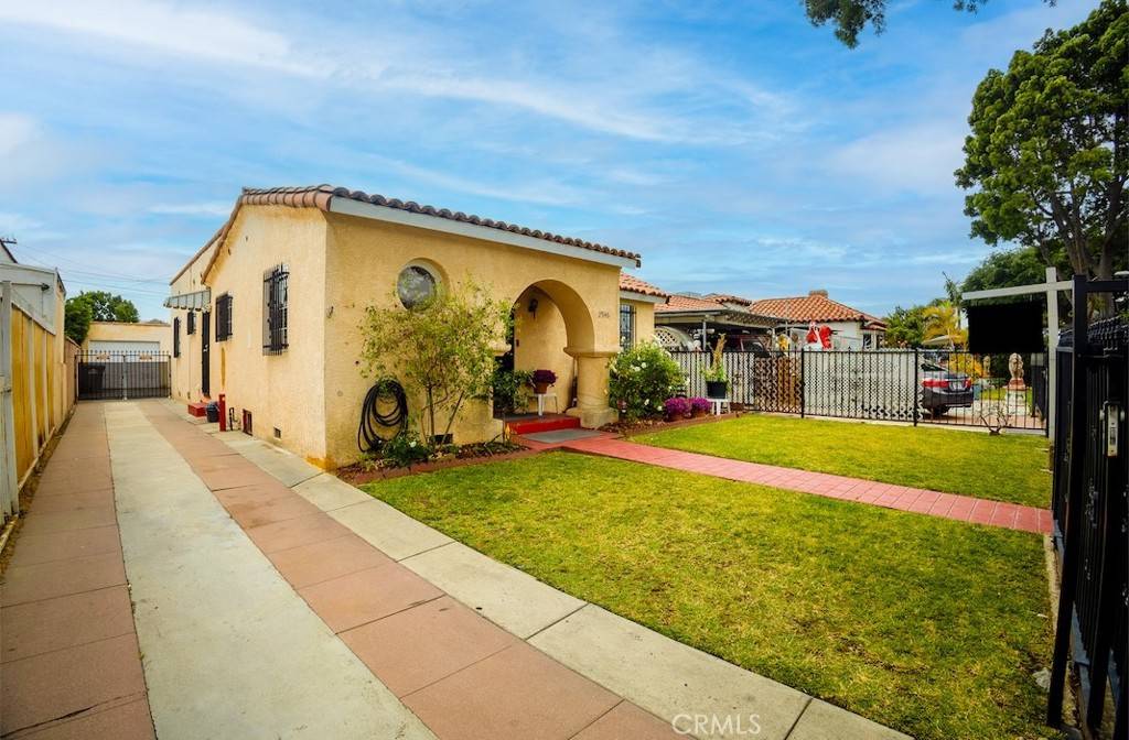 South Gate, CA 90280,2946 Missouri AVE