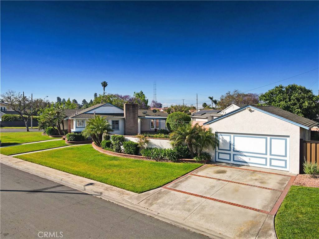 Downey, CA 90240,7228 Bairnsdale ST
