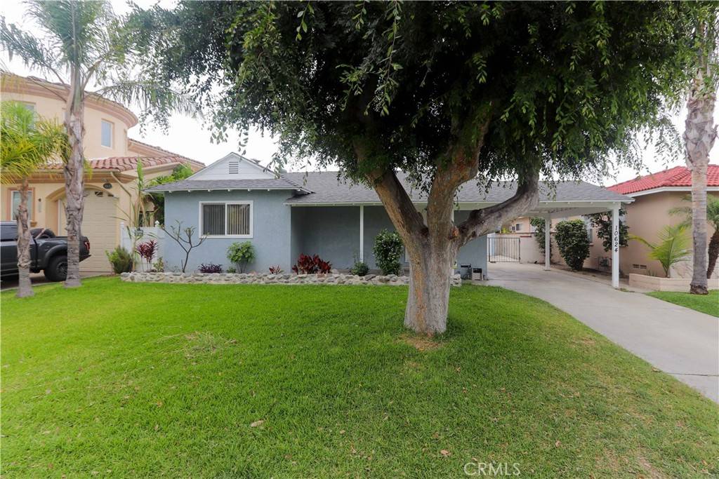Downey, CA 90241,10624 Shellyfield RD