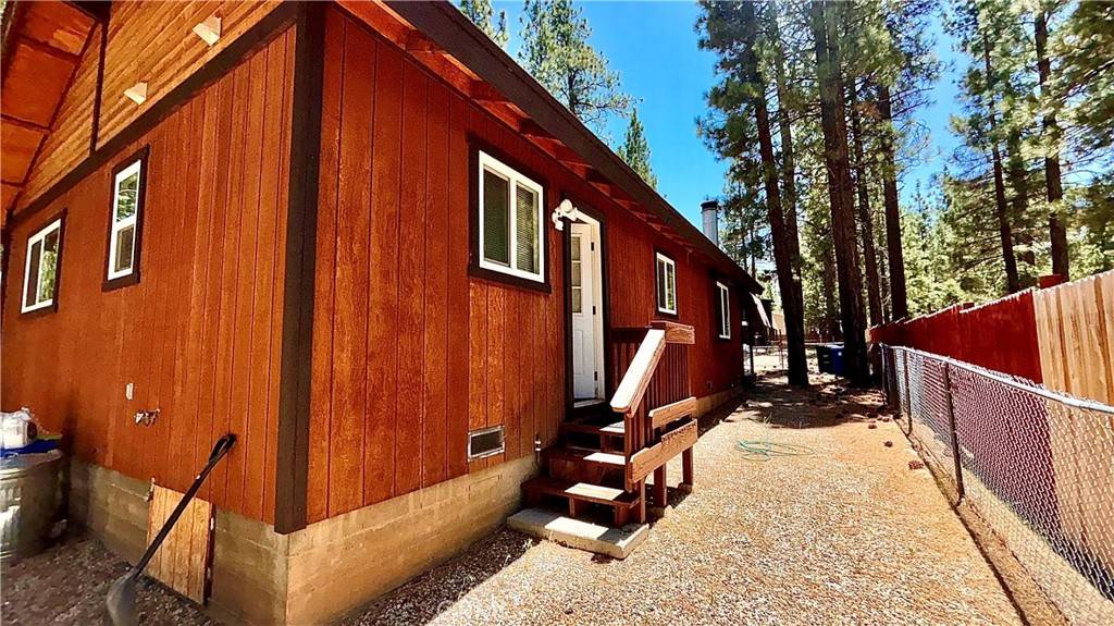 Big Bear, CA 92314,2051 6th LN