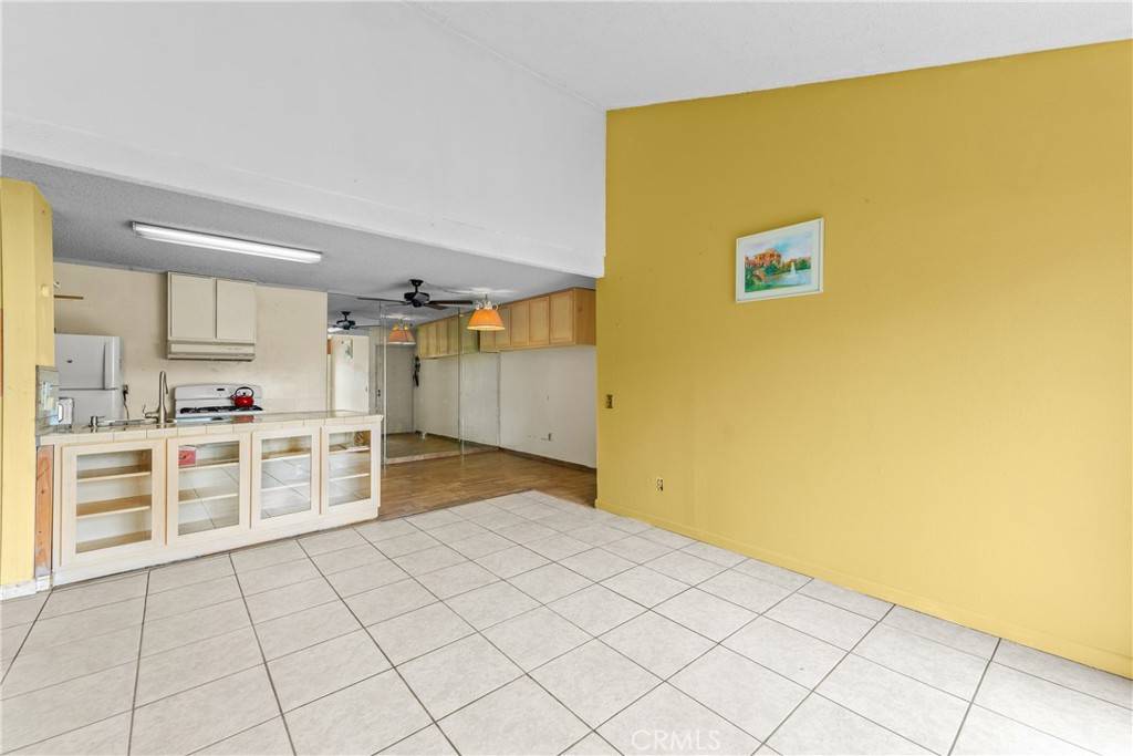 La Mirada, CA 90638,15321 Santa Gertrudes AVE #J210