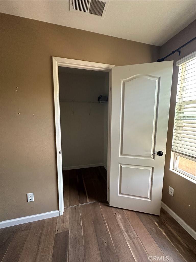 San Jacinto, CA 92582,575 Julian AVE
