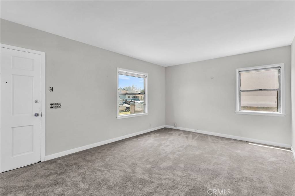 Compton, CA 90221,14403 S White Ave