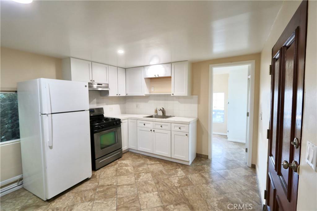 Downey, CA 90242,13441 Lakewood BLVD #40
