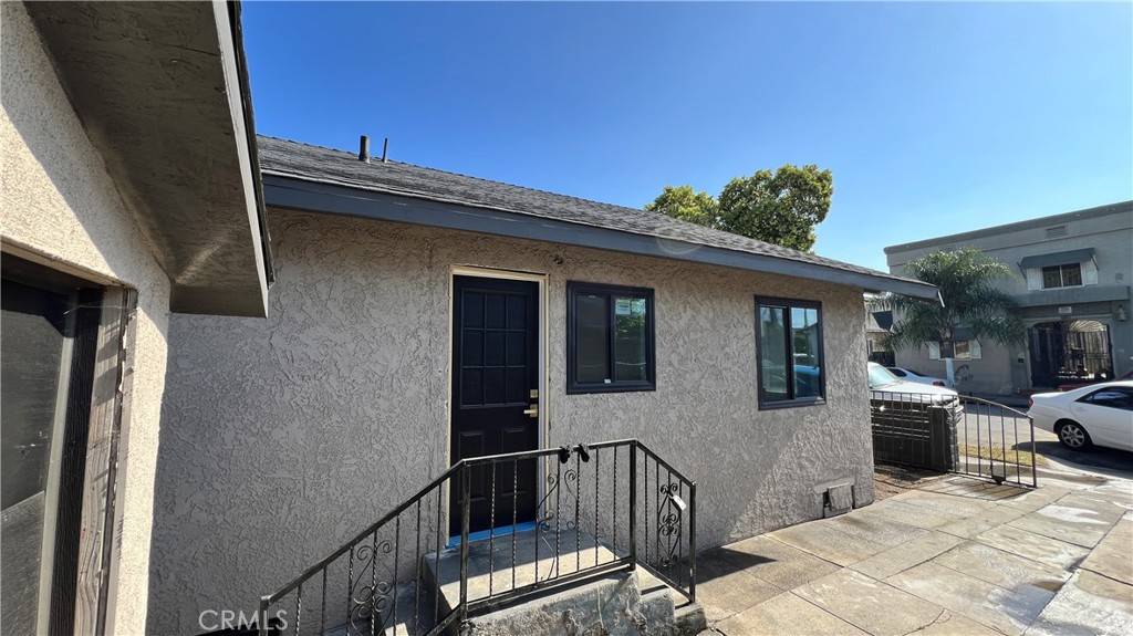 Long Beach, CA 90813,1082 Lewis AVE