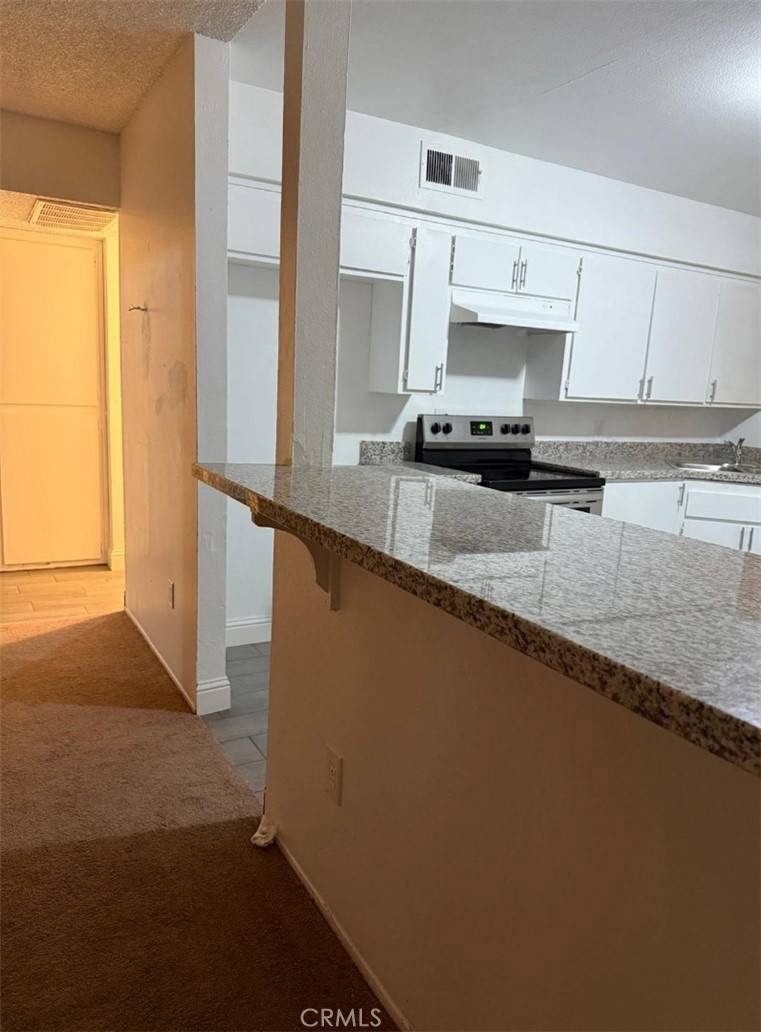 Bakersfield, CA 93308,710 N Chester AVE