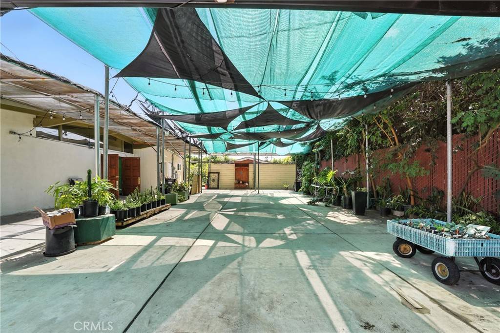 East Los Angeles, CA 90022,5236 Pomona BLVD