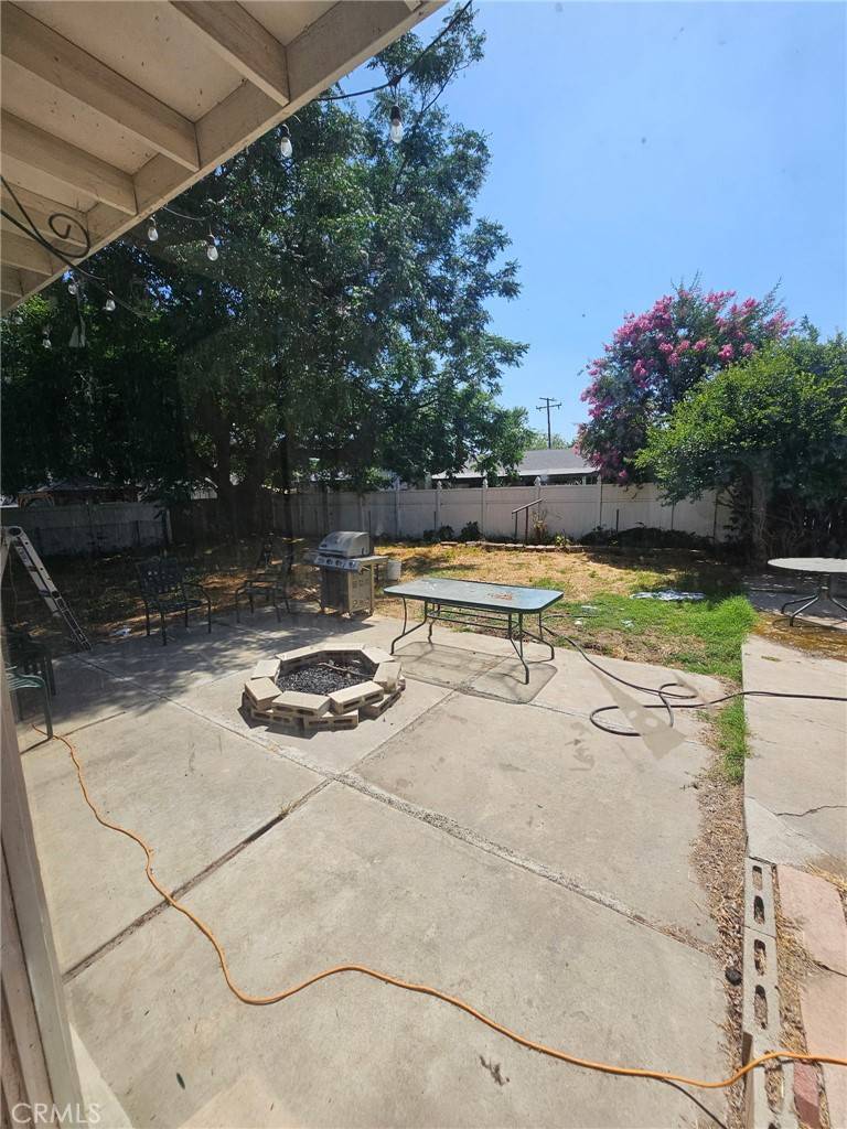 San Bernardino, CA 92404,1111 E 27th ST