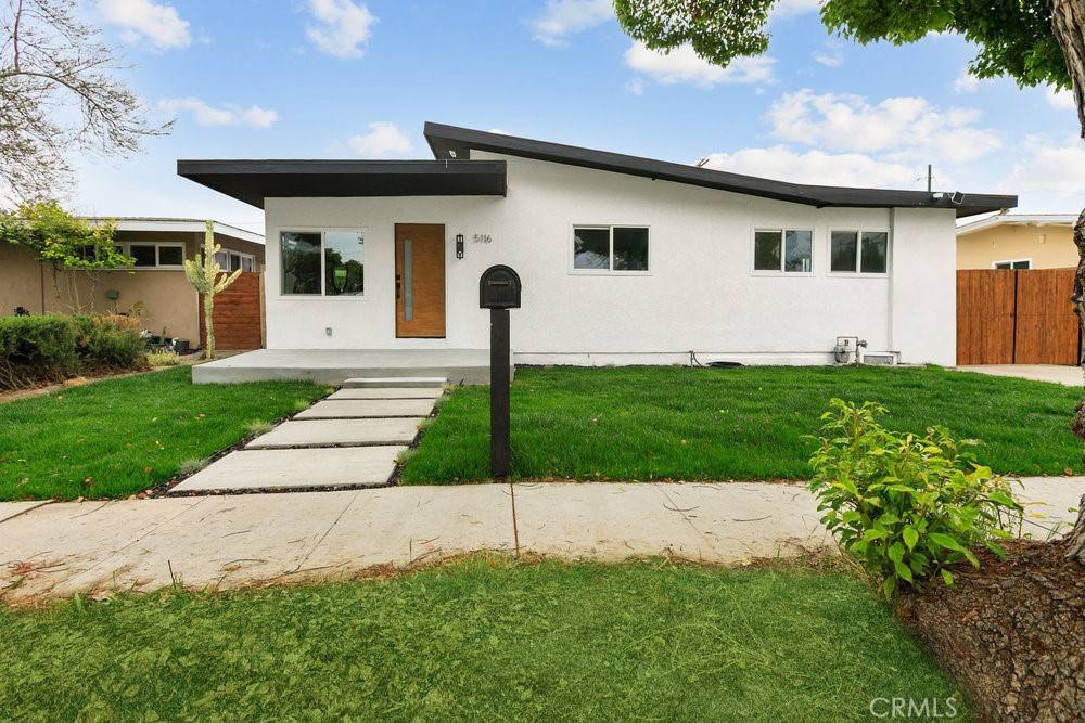 Long Beach, CA 90808,5116 E Wardlow RD