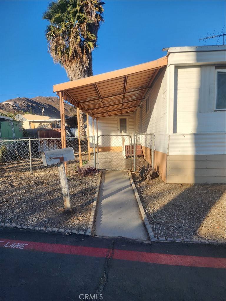 Riverside, CA 92509,3319 AVALON ST #78