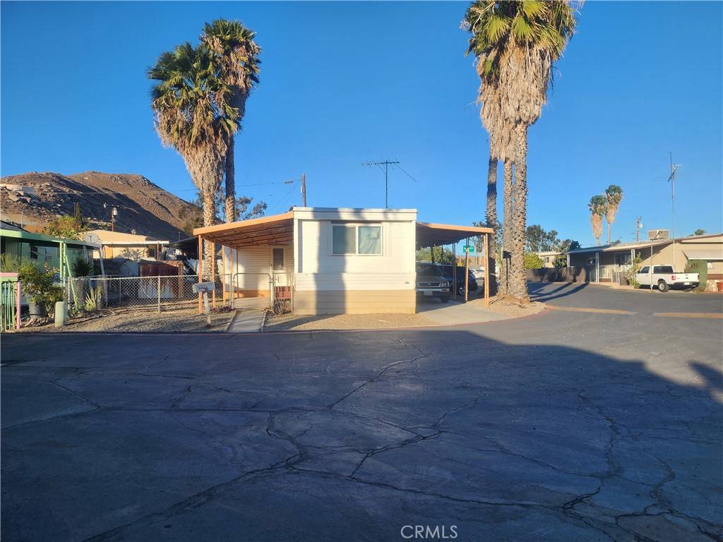 Riverside, CA 92509,3319 AVALON ST #78