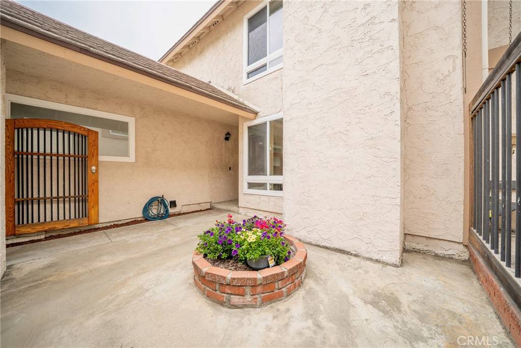 Buena Park, CA 90621,8190 Crowley CIR