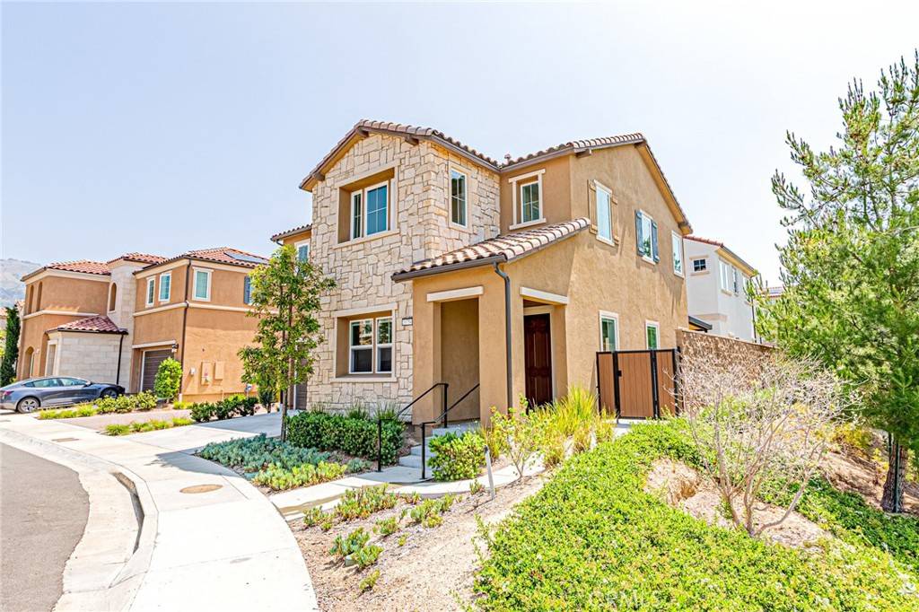 Porter Ranch, CA 91326,20754 W Bur Oak CIR