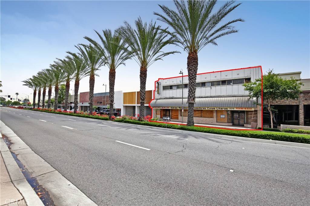 Downey, CA 90241,8218 Firestone BLVD