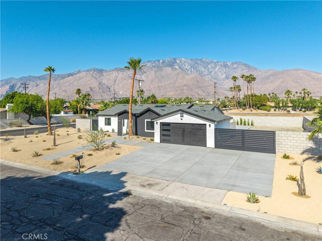 2901 N Biskra RD Palm Springs, CA 92262