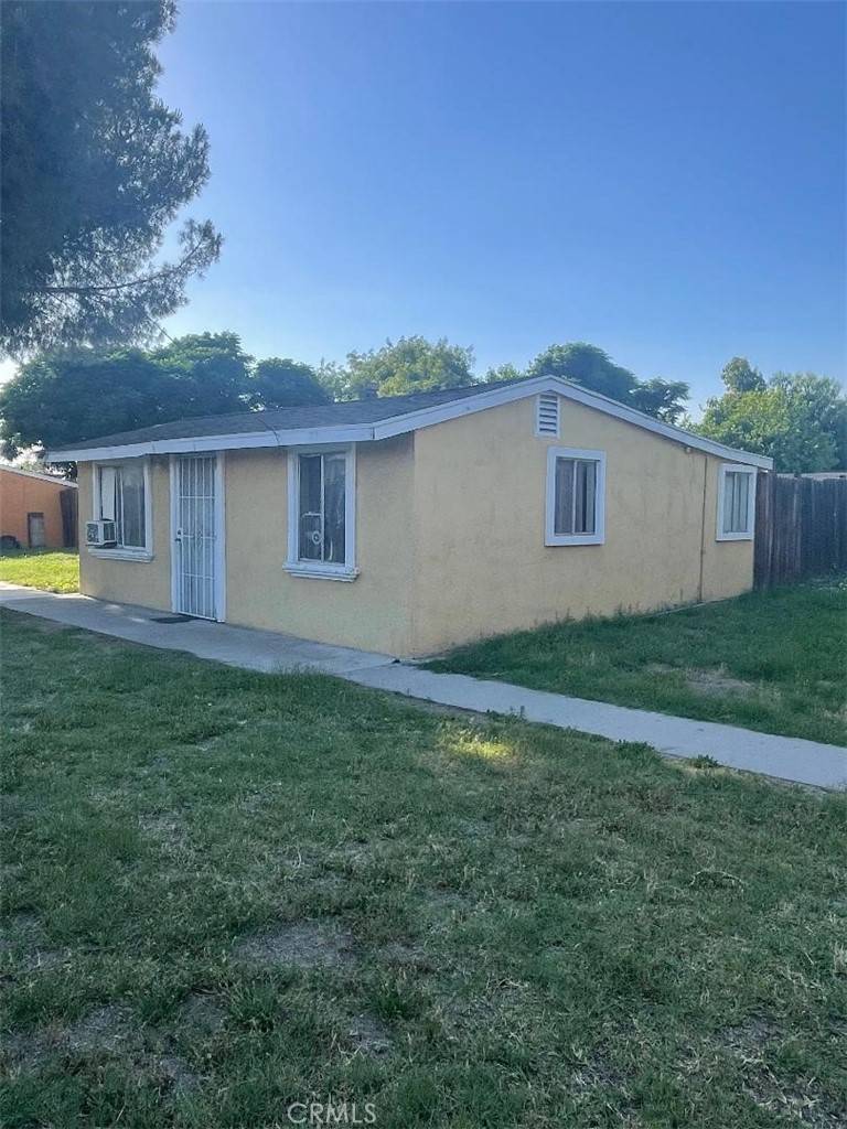 Fontana, CA 92335,9957 Citrus AVE