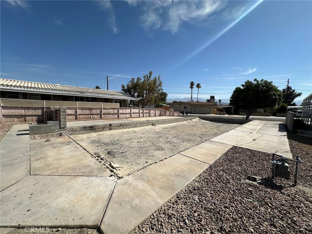 Thousand Palms, CA 92276,33481 Westchester Dr