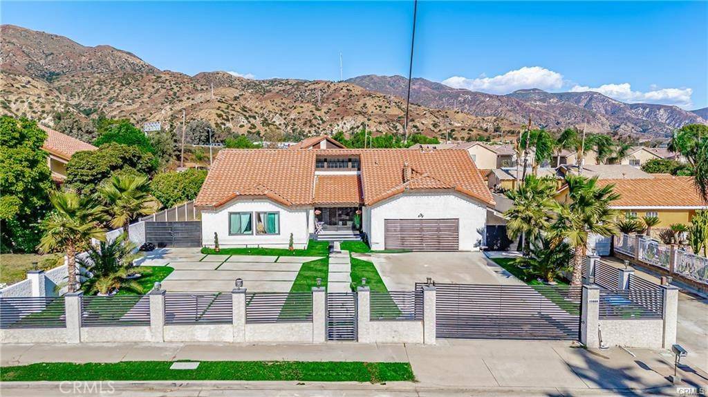 Sylmar, CA 91342,13800 Glenoaks BLVD