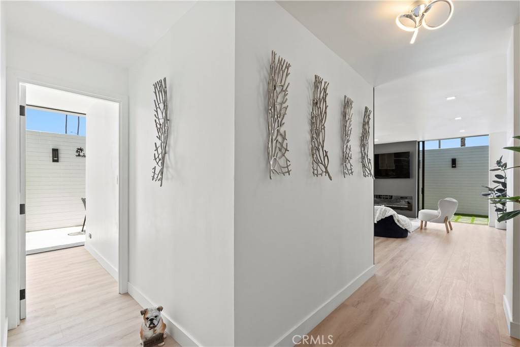 Long Beach, CA 90803,2999 E Ocean BLVD #110