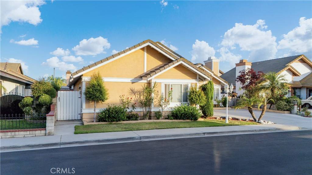 Pico Rivera, CA 90660,3718 Berkshire RD