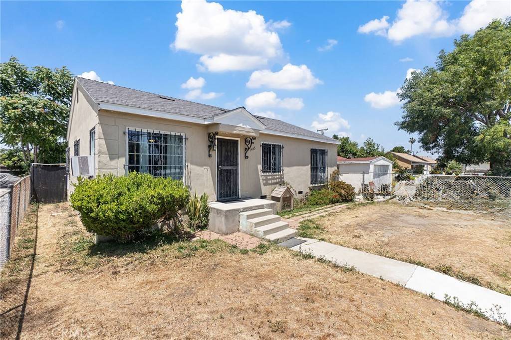 Compton, CA 90220,1445 W 155th ST