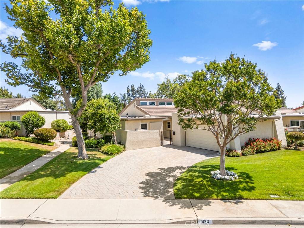 Claremont, CA 91711,420 Champlain DR