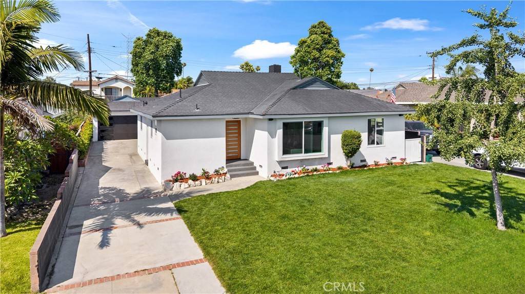 Downey, CA 90240,7421 Ivo ST