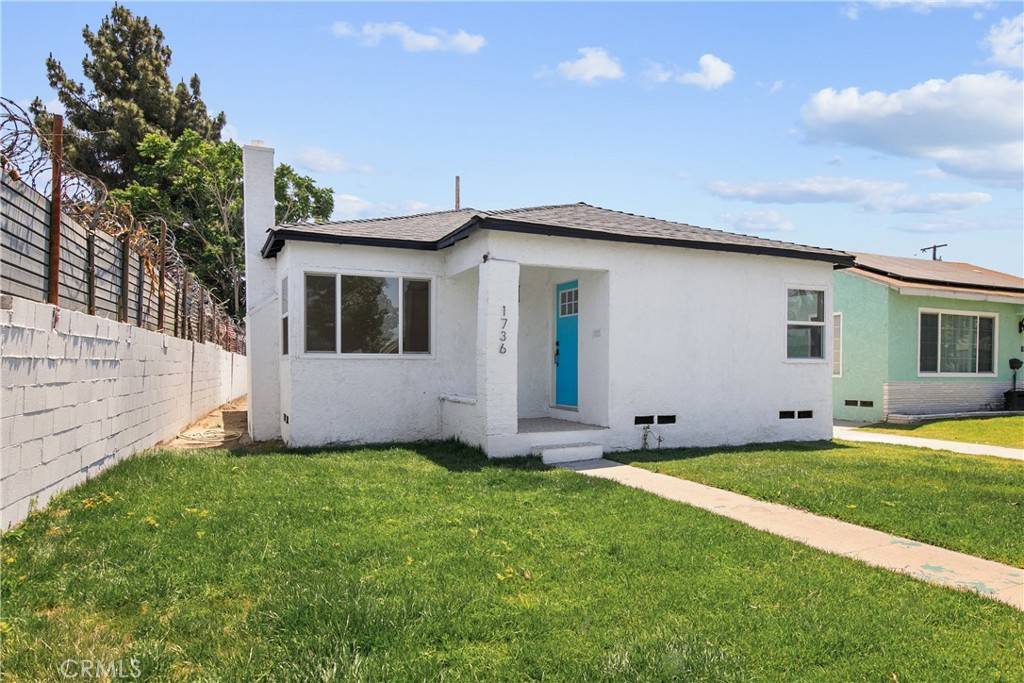 Compton, CA 90221,1736 N Mcdivitt AVE