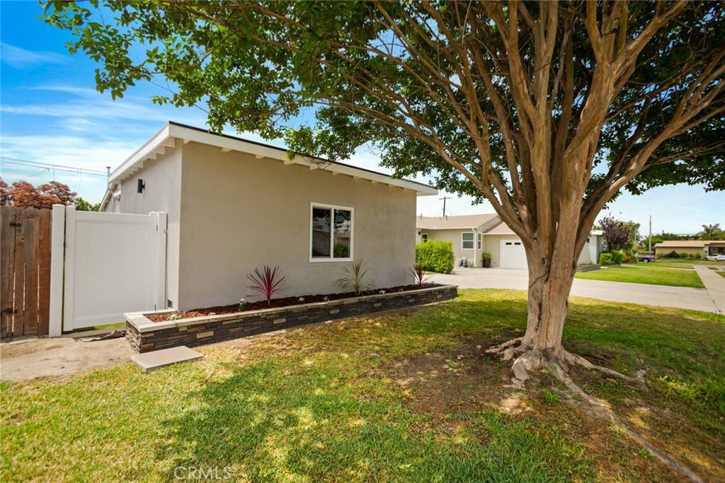 Lakewood, CA 90713,6118 Wolfe ST