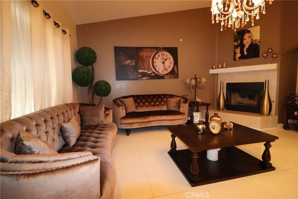 Victorville, CA 92395,13115 Sunset Canyon WAY