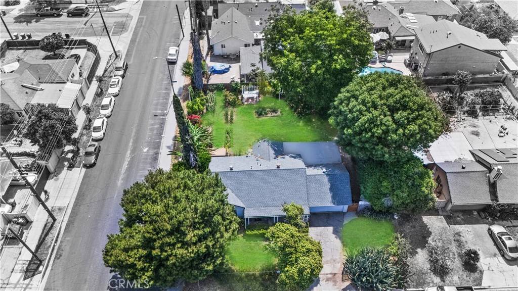 Reseda, CA 91335,7356 Darby AVE
