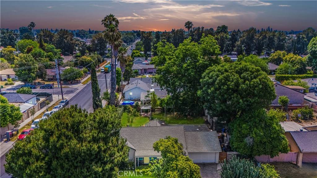 Reseda, CA 91335,7356 Darby AVE