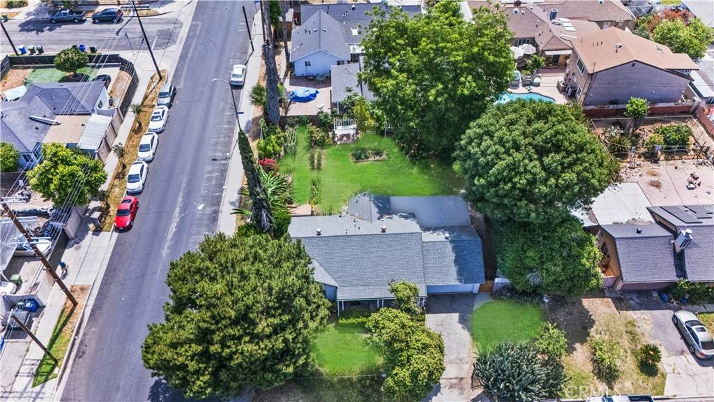 Reseda, CA 91335,7356 Darby AVE