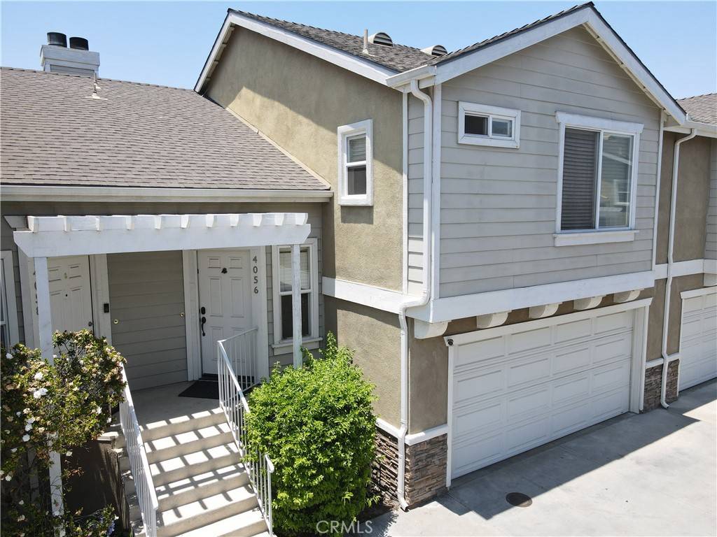 Los Alamitos, CA 90720,4056 Green AVE