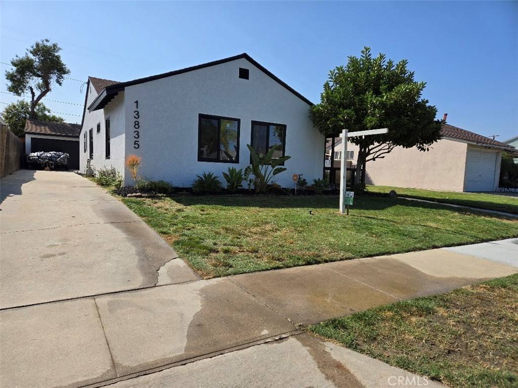 Bellflower, CA 90706,13835 Cowley AVE