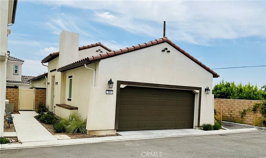 Rialto, CA 92376,365 Huntington CT