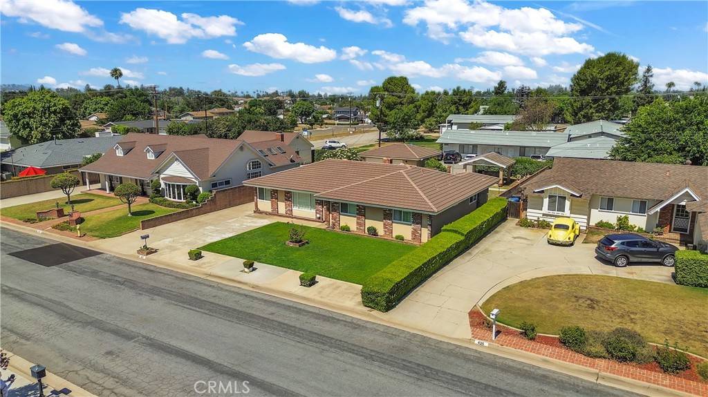 La Verne, CA 91750,417 Fernshaw DR