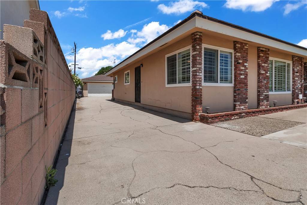 La Verne, CA 91750,417 Fernshaw DR