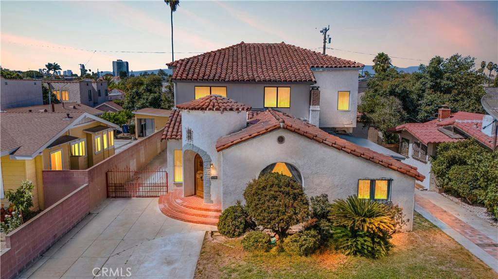 Huntington Park, CA 90255,2749 Hope ST