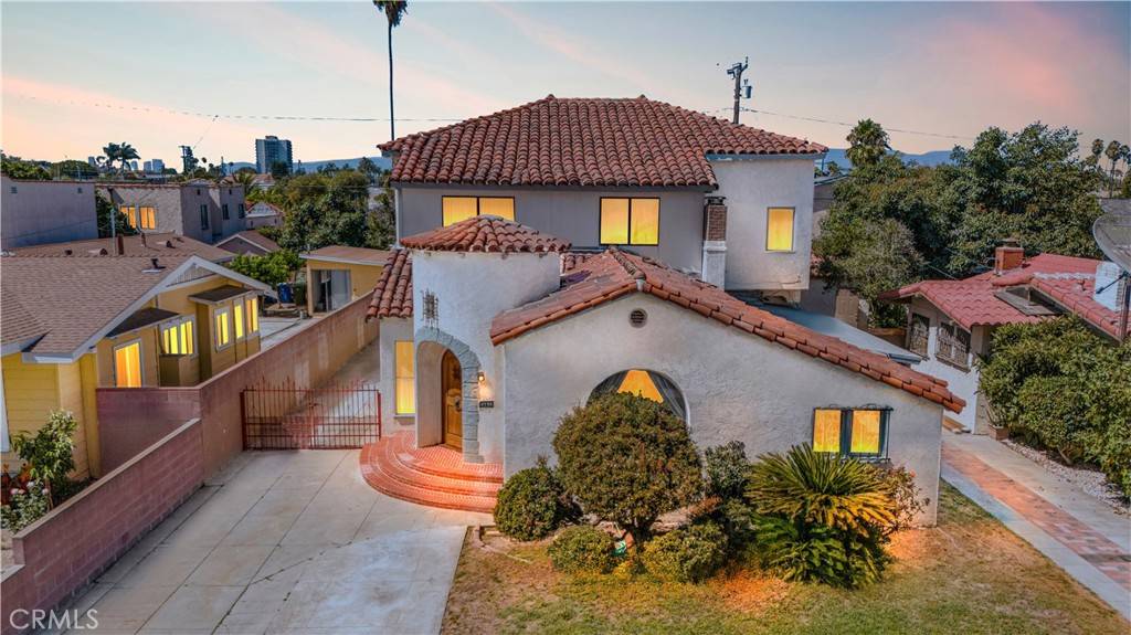 Huntington Park, CA 90255,2749 Hope ST