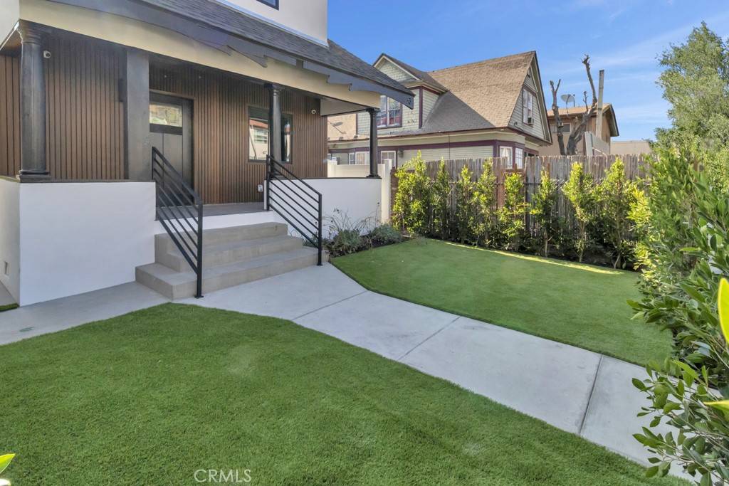 Long Beach, CA 90802,629 Olive AVE