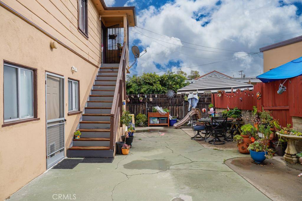 Long Beach, CA 90804,3915 E 11th ST