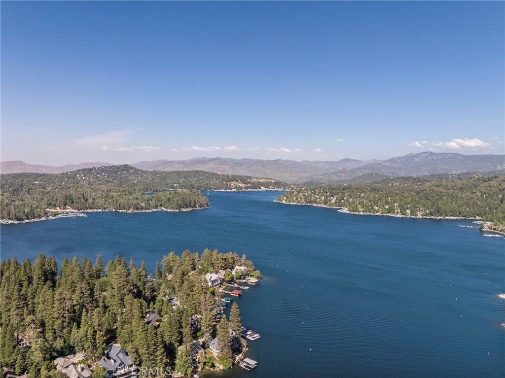 27814 North Bay RD Lake Arrowhead, CA 92352