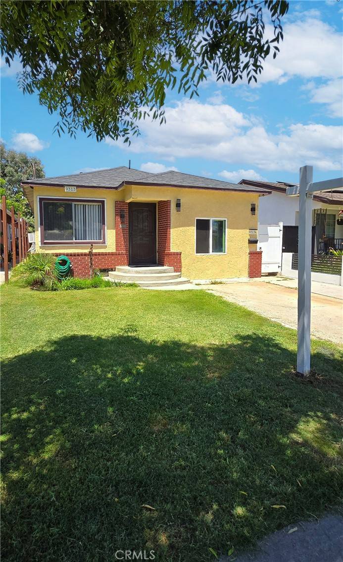 South Gate, CA 90280,9313 Dearborn AVE