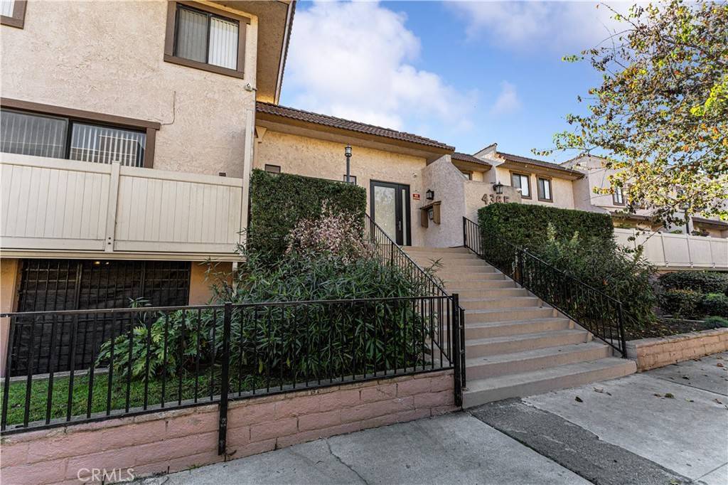 Los Angeles, CA 90066,4365 Mclaughlin AVE #25
