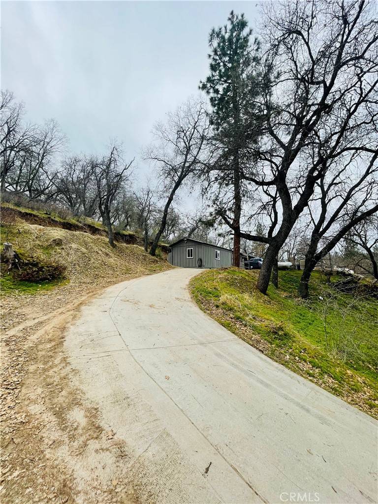 California Hot Springs, CA 93267,489 Cedar Brook