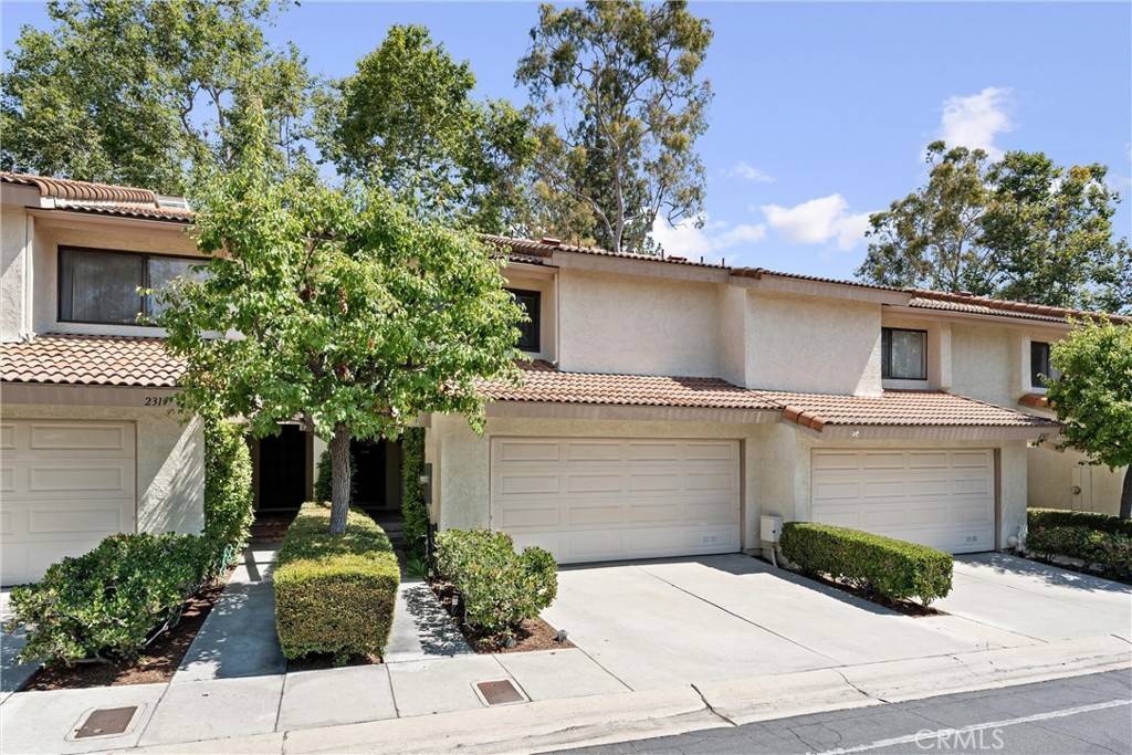 Fullerton, CA 92833,2317 Sandbar DR #204